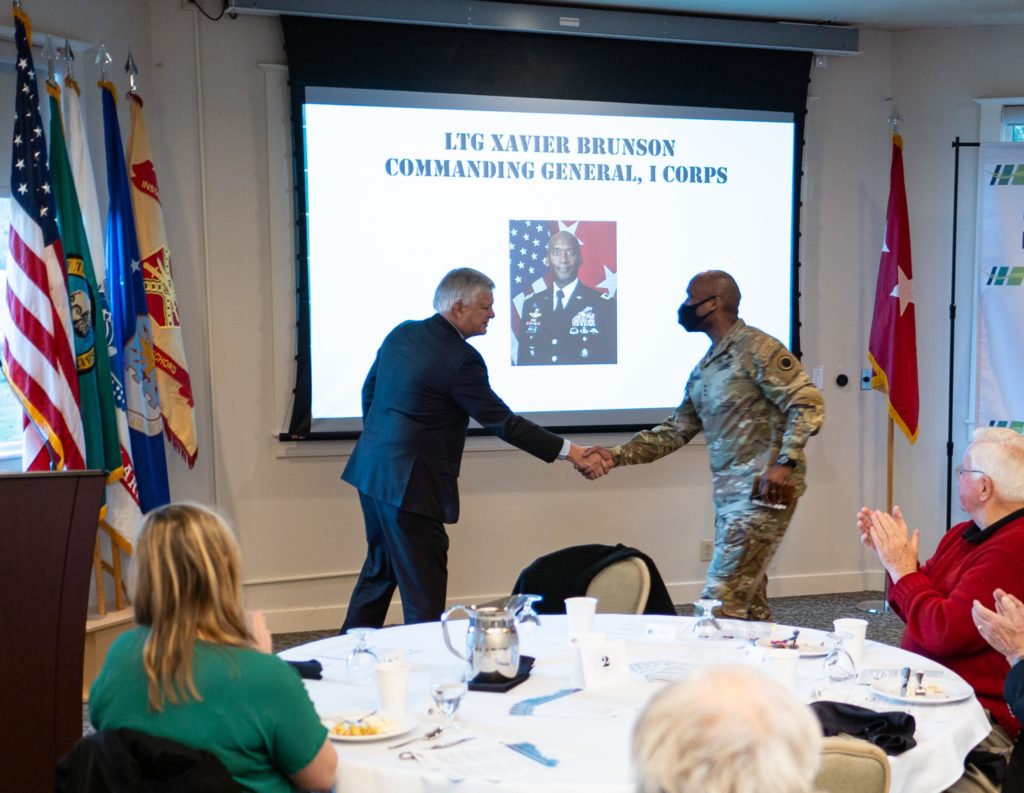 Mayor Anderson of Lakewood greets Lieutenant General Brunson, I Corps Commanding General